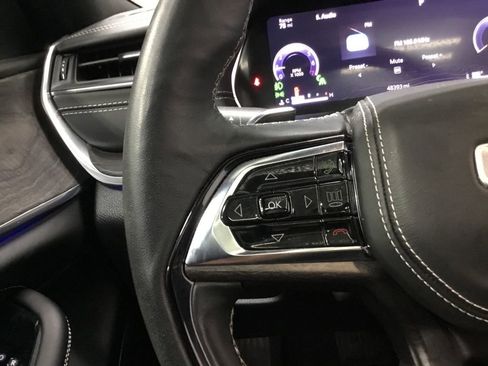 Used 2023 Jeep Grand Cherokee L Overland w/ Advanced Protech Group III image 50