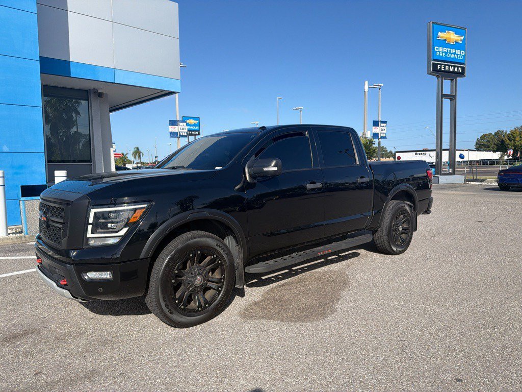 Used 2021 Nissan Titan PRO-4X w/ Pro-4x Convenience Package AWD/4WD image 15