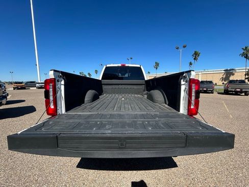 Used 2025 Ford F350 King Ranch w/ FX4 Off-Road Package image 9