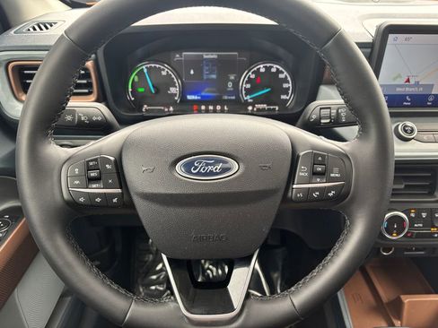 Used 2023 Ford Maverick Lariat w/ Lariat Luxury Package image 27