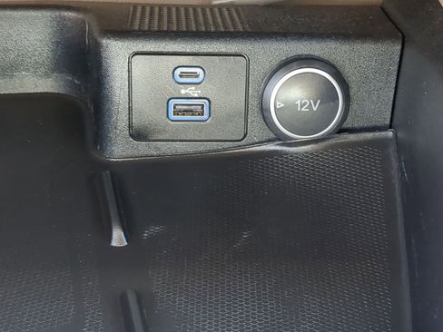 Used 2021 Ford Escape SEL w/ Technology Package image 34