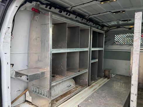 Used 2018 Chevrolet Express 2500 w/ Driver Convenience Package image 20