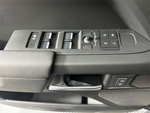 New 2026 Land Rover Defender 110 S image 19