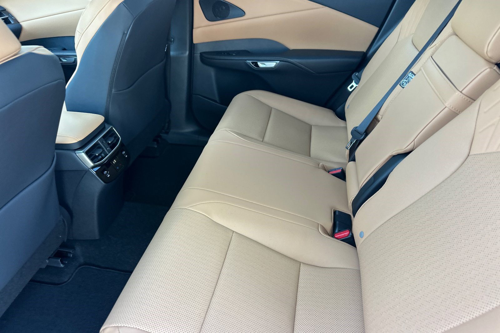 New 2026 Lexus RX 350 Premium w/ Accessory Package (2T) FWD image 23