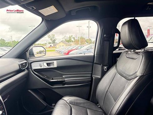 Used 2022 Ford Explorer ST w/ Equipment Group 401A AWD/4WD image 16