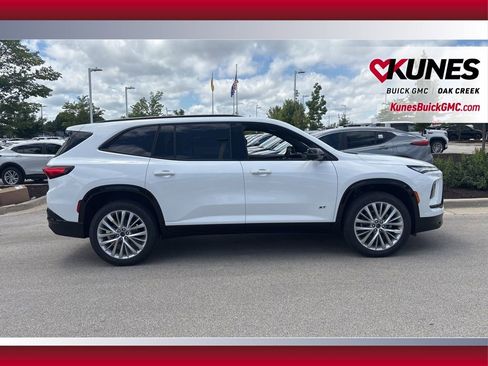 New 2026 Buick Enclave Sport Touring w/ LPO, Floor Liner Package image 4