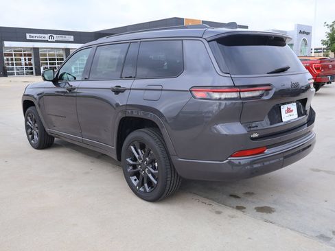 New 2026 Jeep Grand Cherokee L Limited AWD/4WD image 24