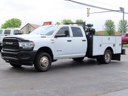 Used 2022 RAM 3500 Tradesman image 2