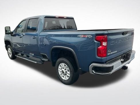 Certified 2025 Chevrolet Silverado 2500 LT w/ Convenience Package image 5