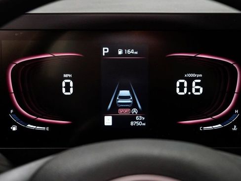 Certified 2024 Kia Sportage LX image 11