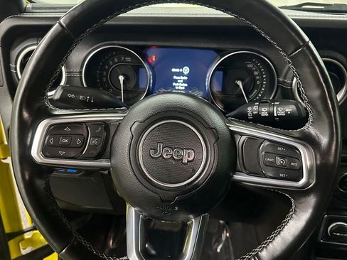 Used 2023 Jeep Wrangler Unlimited Sahara w/ Cold Weather Group image 15