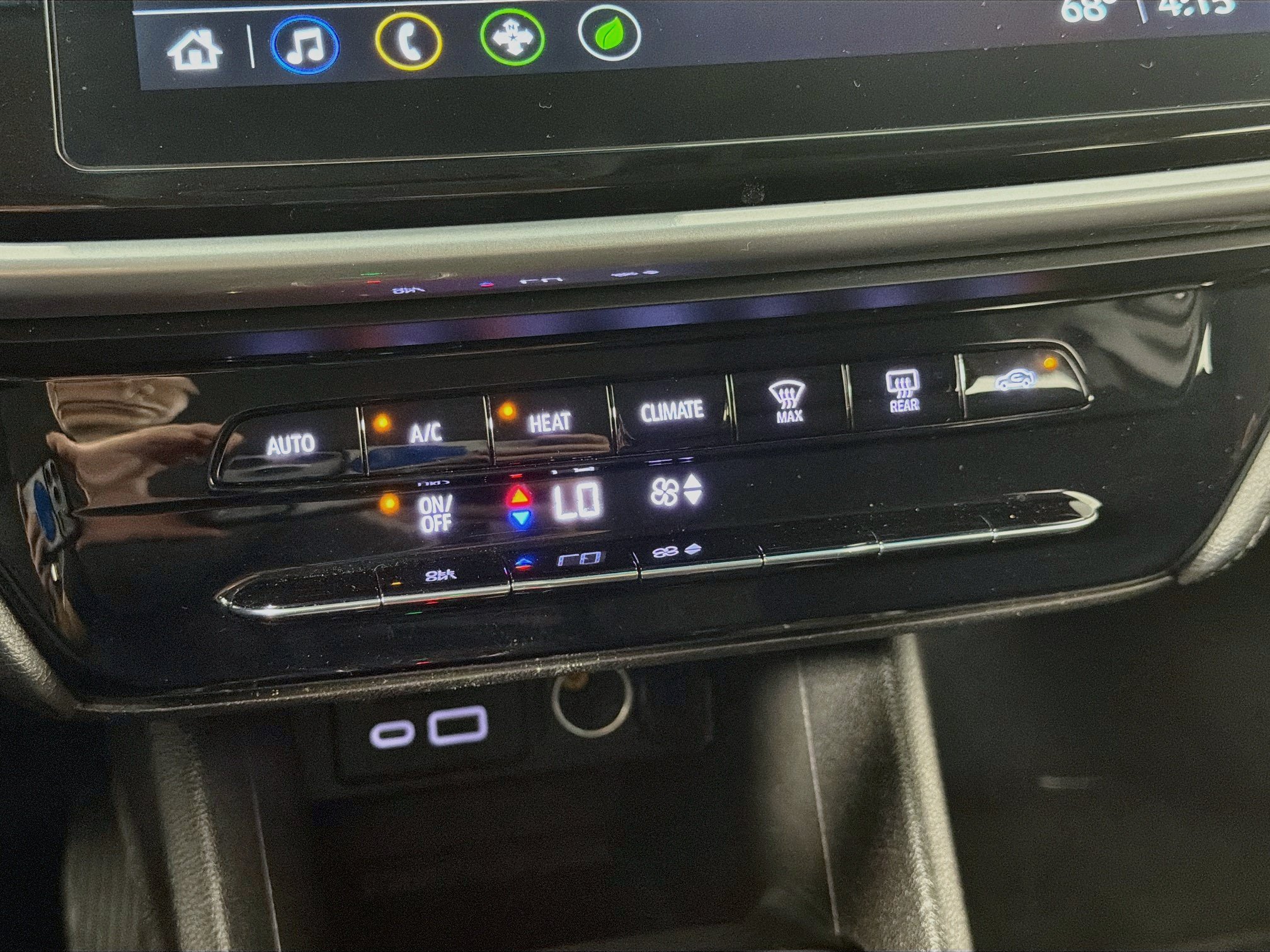 Used 2023 Chevrolet Bolt LT FWD image 22