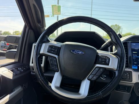 Used 2022 Ford F250 Lariat w/ Black Appearance Package AWD/4WD image 16