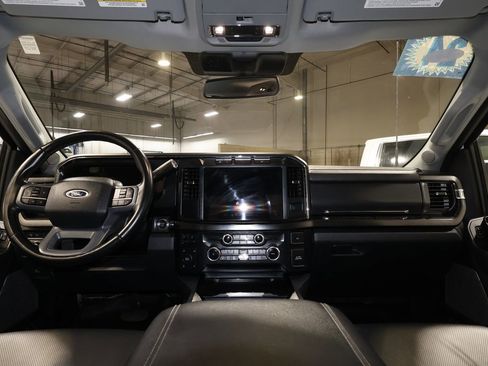 Used 2024 Ford F350 Lariat image 29