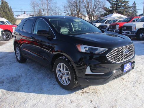 Certified 2024 Ford Edge SEL image 8