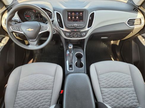 Used 2020 Chevrolet Equinox LS image 8