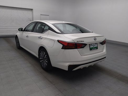 Used 2025 Nissan Altima 2.5 SV FWD image 5