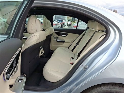 Used 2026 Mercedes-Benz C 300 4MATIC Sedan image 8