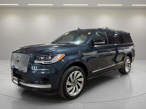 Certified 2022 Lincoln Navigator L Reserve AWD/4WD image 17