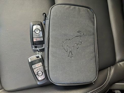 Used 2025 Ford Bronco Outer Banks image 29