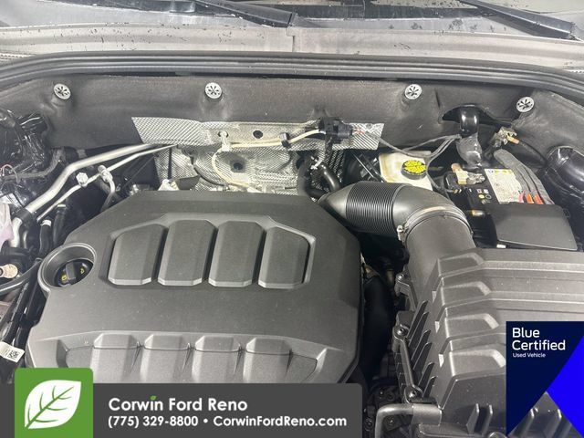 Used 2024 Volkswagen Atlas Peak Edition SEL AWD/4WD image 35