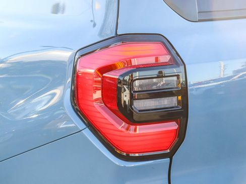 Used 2025 Toyota 4Runner TRD Off-Road image 11