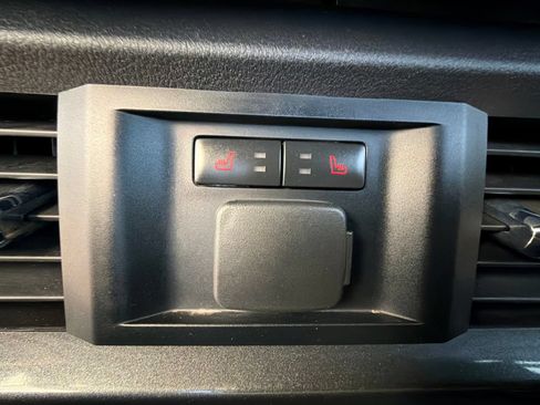 Used 2023 Ford F150 Lariat w/ Equipment Group 502A High AWD/4WD image 12