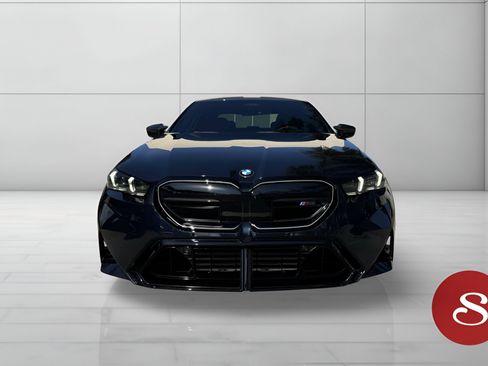 Used 2026 BMW M5 Sedan w/ Carbon Package image 5