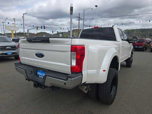 Certified 2017 Ford F350 Lariat w/ Lariat Ultimate Package image 5