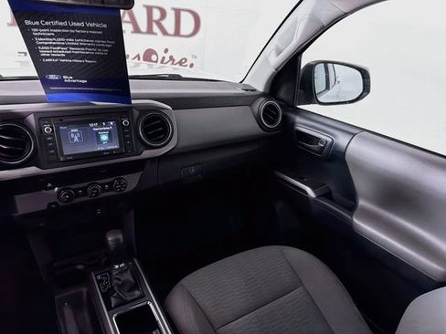 Used 2019 Toyota Tacoma SR5 RWD image 26