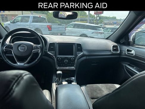 Used 2018 Jeep Grand Cherokee Altitude AWD/4WD image 26