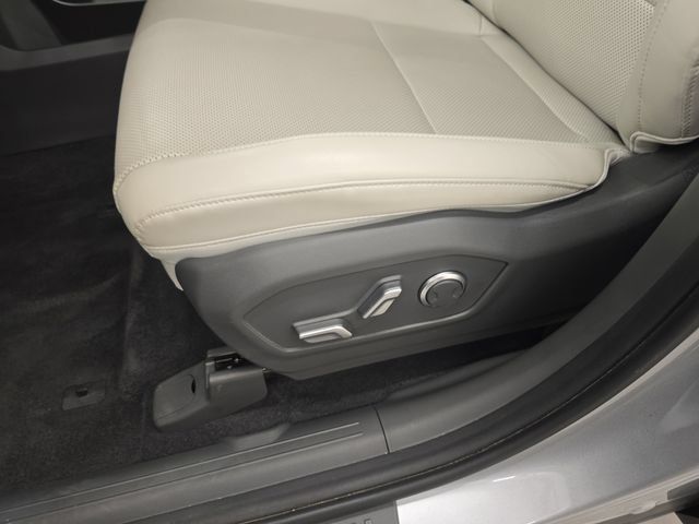 Used 2026 Hyundai Santa Fe SEL AWD/4WD image 37