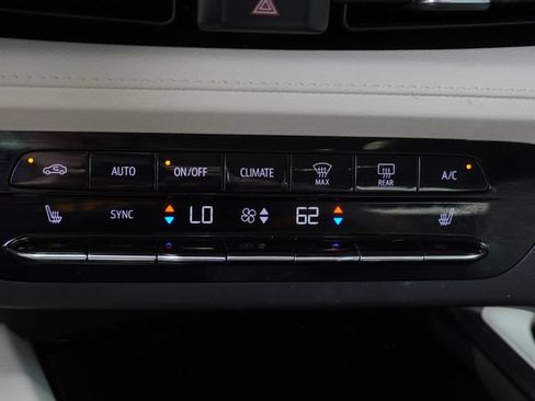 Used 2023 Buick Envision Preferred AWD/4WD image 25