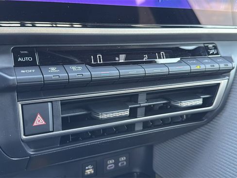 New 2026 Toyota Camry SE image 25