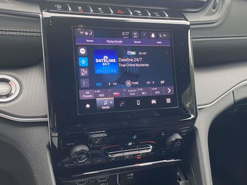 New 2025 Jeep Grand Cherokee L Altitude image 4