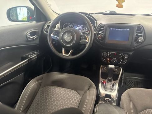 Used 2021 Jeep Compass Sport FWD image 17