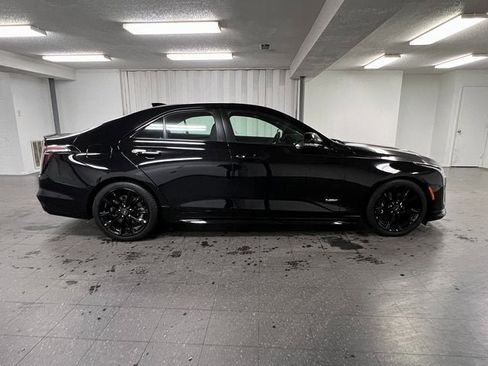 Certified 2025 Cadillac CT4 V image 6