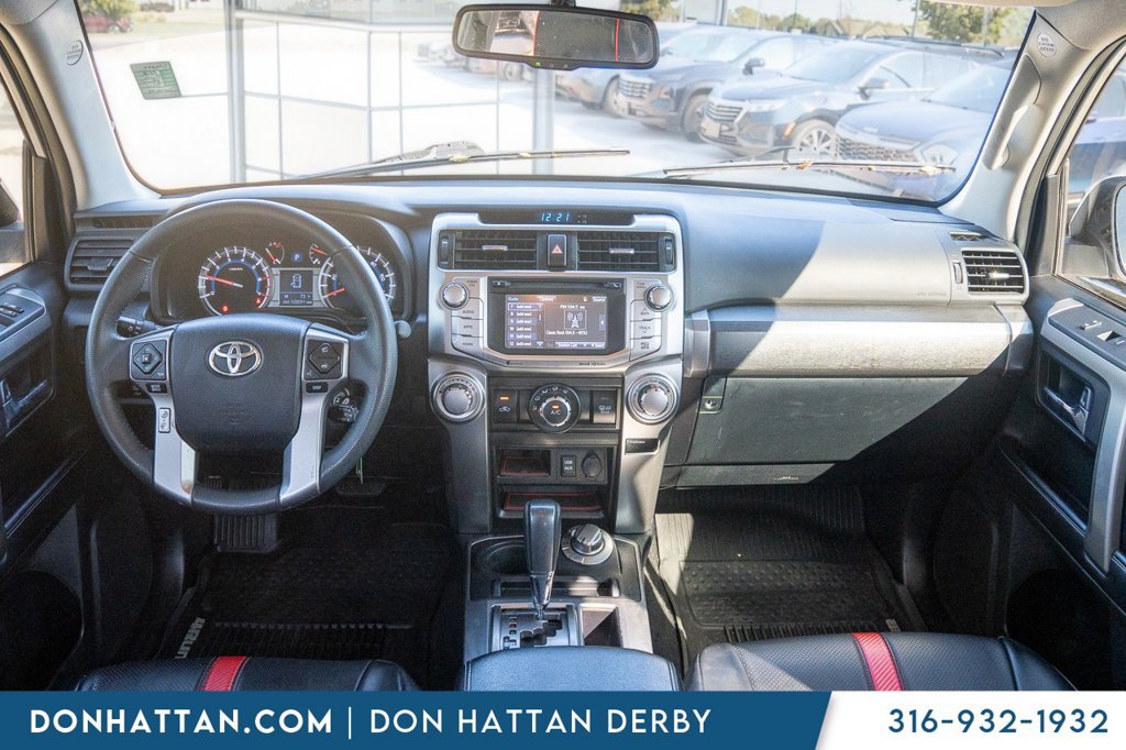 Used 2018 Toyota 4Runner SR5 Premium AWD/4WD image 4