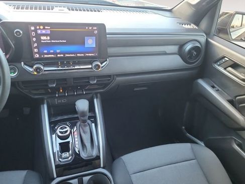 Used 2024 Chevrolet Colorado Trail Boss image 13