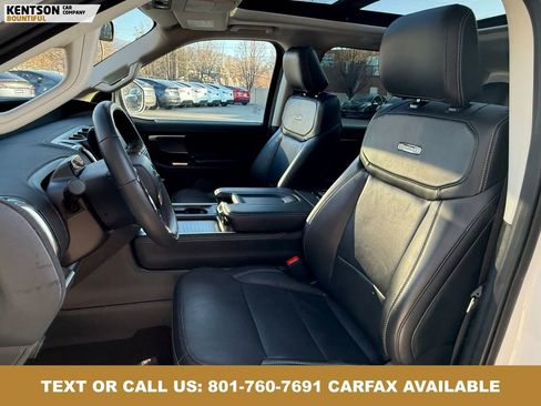 Used 2025 Ford Expedition Max Platinum image 27