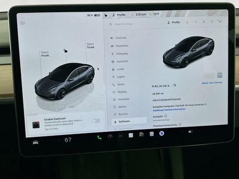 Used 2023 Tesla Model 3 Standard Range image 17