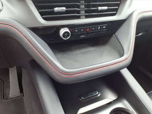 Used 2025 Ford Explorer ST-Line AWD/4WD image 30
