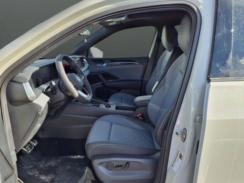 New 2026 Volkswagen Tiguan SE R-Line image 10