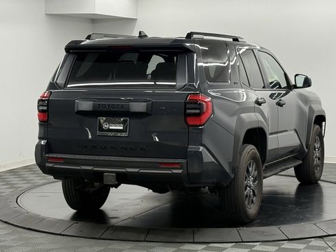 Used 2025 Toyota 4Runner SR5 image 6