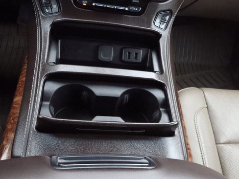 Used 2019 Chevrolet Tahoe Premier image 15