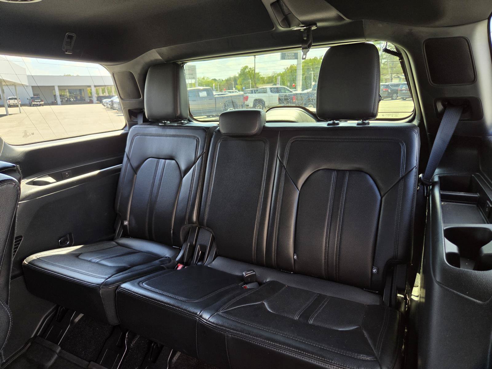 Used 2020 Ford Expedition Limited RWD image 31