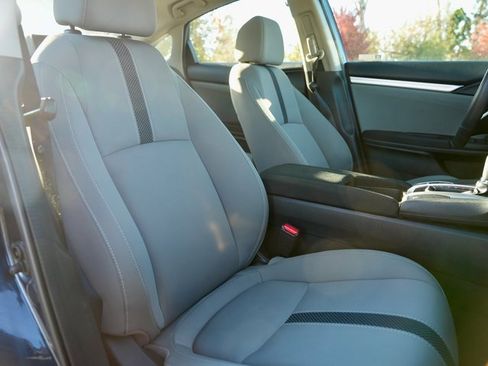 Used 2020 Honda Civic EX image 8