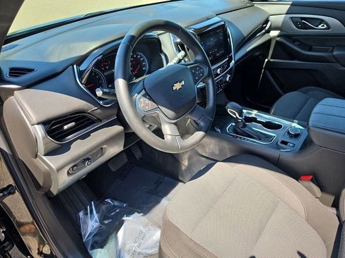 Used 2023 Chevrolet Traverse LT AWD/4WD image 8