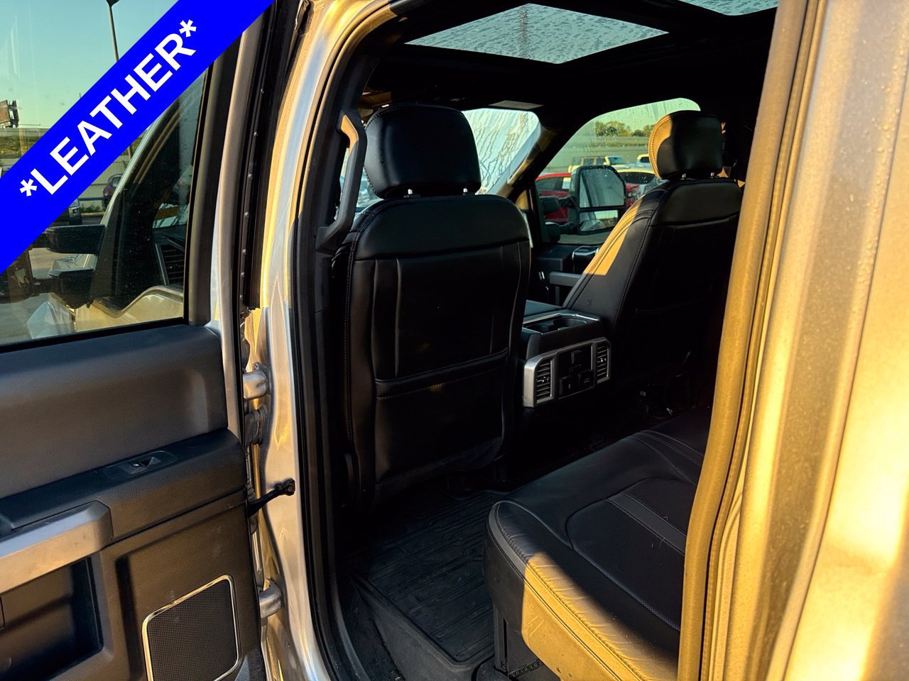 Used 2020 Ford F450 Platinum w/ FX4 Off-Road Package AWD/4WD image 7