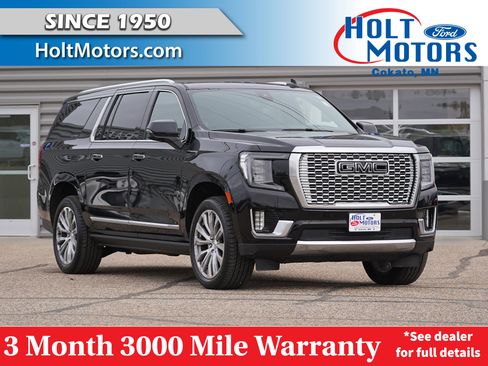 Used 2021 GMC Yukon XL Denali w/ Denali Premium Package image 1